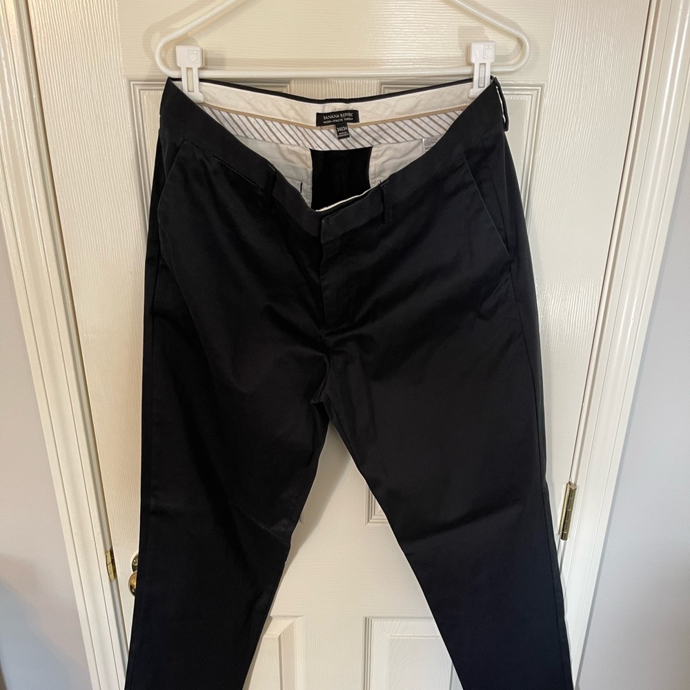 BUNDLE - 2 pair Banana Republic 34x34 Mason Athletic Fit Chino EUC